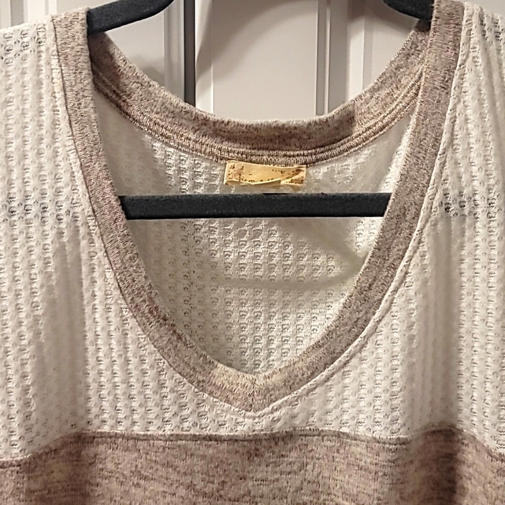 NWOT Hem & Thread Mixed Print and Material Colorblock Long Sleeve Top Size Large
